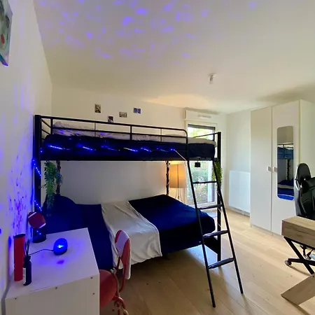 Spacious & Stylish Flat Easy Access To Defense-paris *